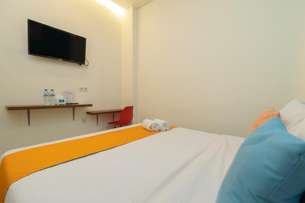 Sans Hotel Suryakencana Bogor Eksteriør billede